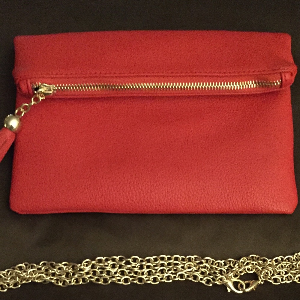 FUN! Red Clutch w/ tassel  ‘Vegan Leather’ (NWOT)